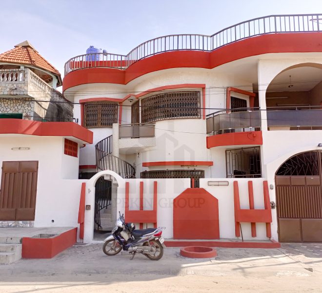 villa à vendre à cotonou akpakpa, maison spacieuse