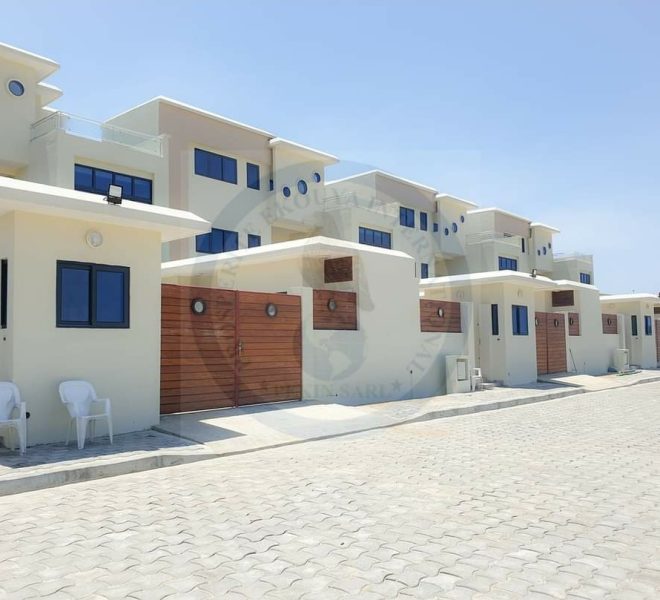 Villa maison vendre cotonou novotel, villa de luxe avec piscine