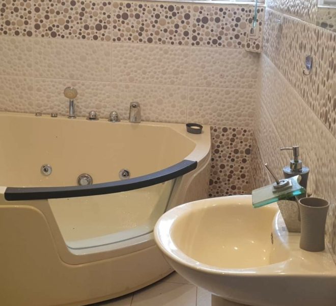 Villa meublée à louer à Zopah Calavi, pavé Kérékou 2