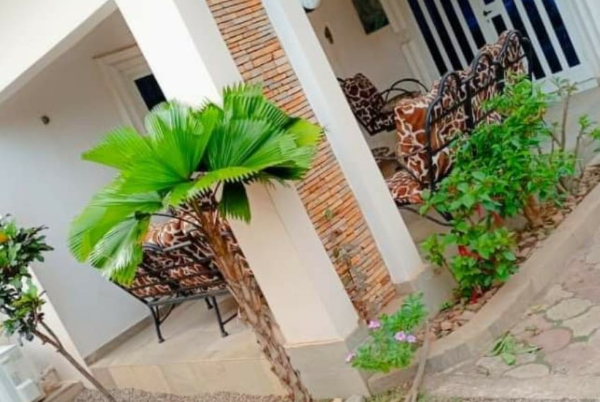 Villa meublée à louer à Zopah Calavi, pavé Kérékou