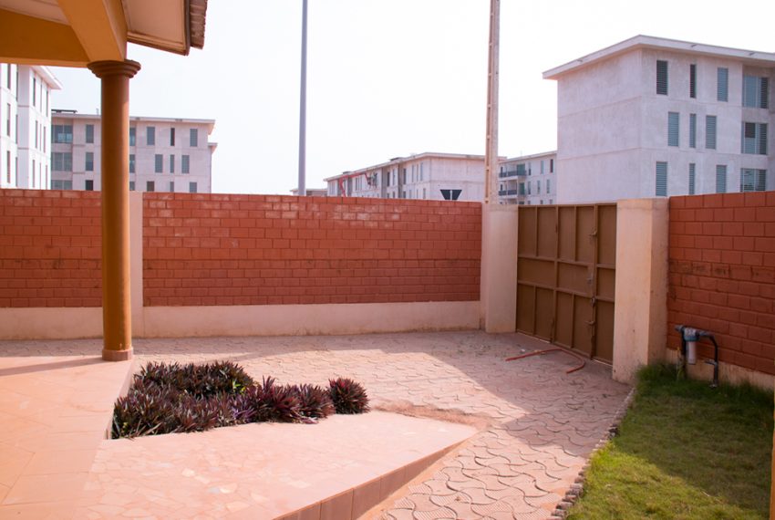 Villas jumelées à vendre au bénin à abomey-calavi cité GITT 8