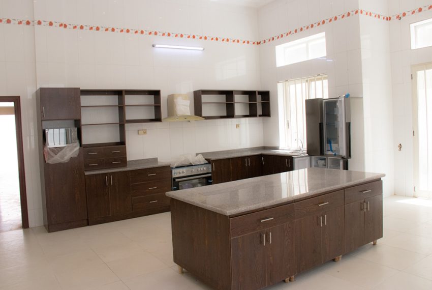 Villa de prestige la plus chère à vendre actuellement à cotonou, Bénin 3