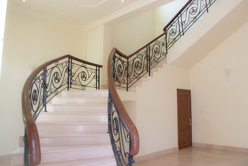 Villa de prestige la plus chère à vendre actuellement à cotonou, Bénin 7