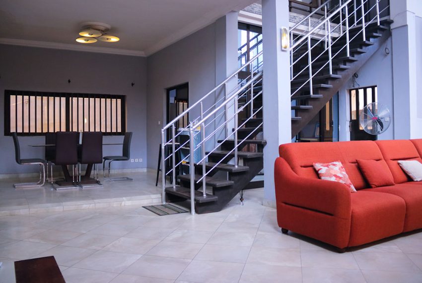 Villa meublée à vendre à Calavi Bidossessi Bénin 7