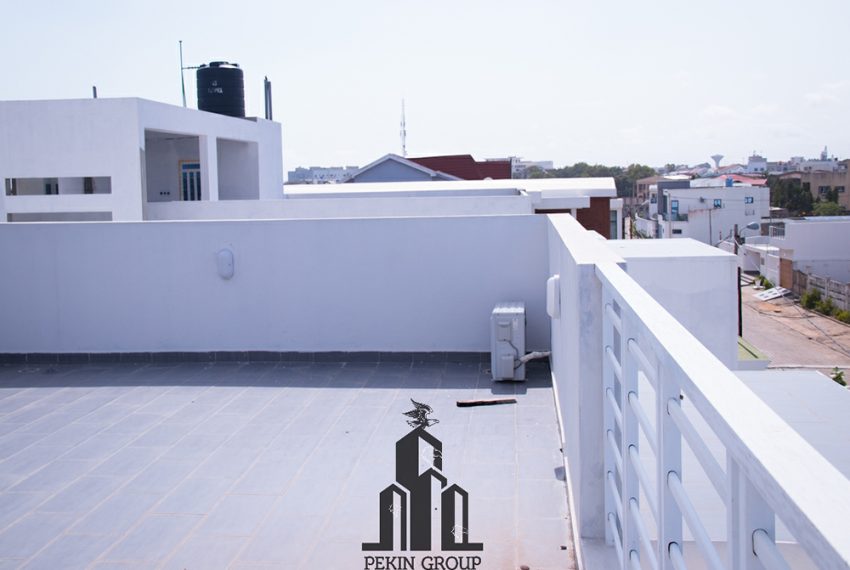 Au balcon d'une villas de prestige à vendre à Cotonou Bénin