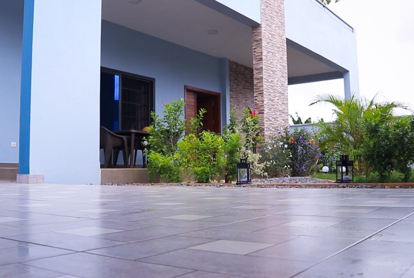 residence-meublee-moderne-en-location-a-abomey-calavi-benin 4