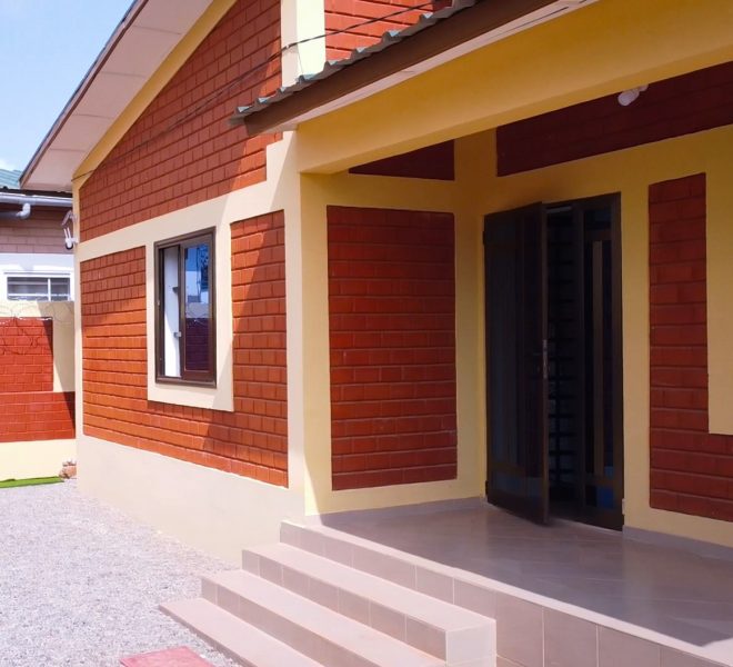 Villa, maison meublée à vendre à Calavi Ouèdo 1