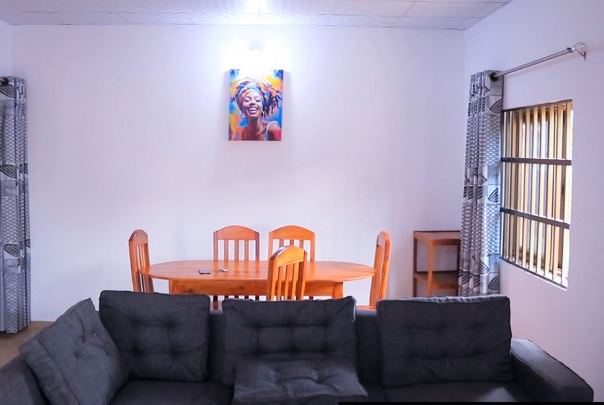 Villa, maison meublée à vendre à Calavi Ouèdo 6