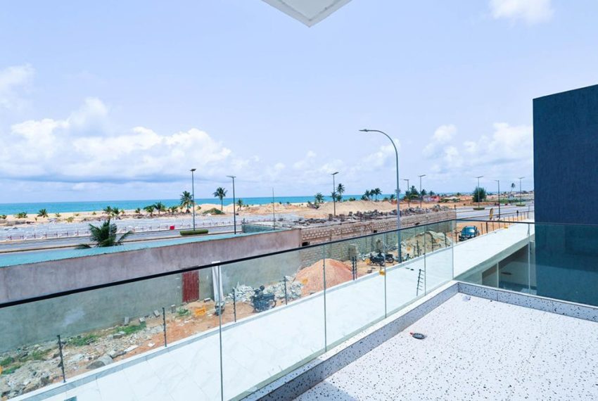 Villa de luxe à louer à Cotonou Fidjrossè Plage 17