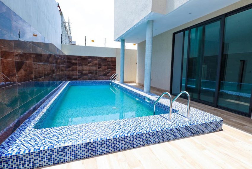 Villa de luxe à louer à Cotonou Fidjrossè Plage