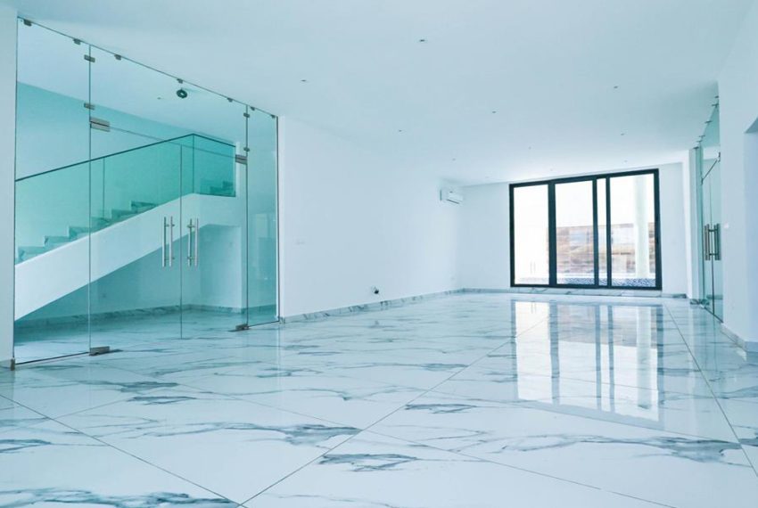 Villa de luxe à louer à Cotonou Fidjrossè Plage 6