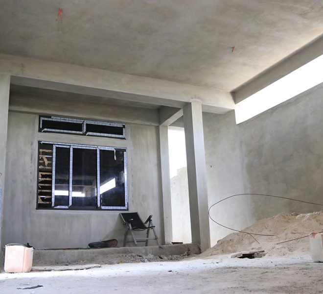 Villa inachevée à vendre a fidjrossè plage 3