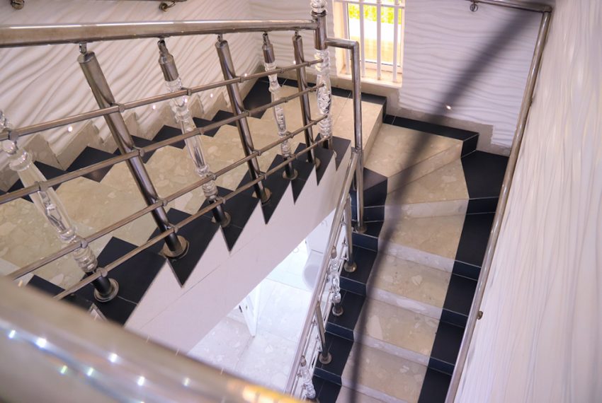 Villa luxueuse à vendre à Ekpè Sèmè Podji 27