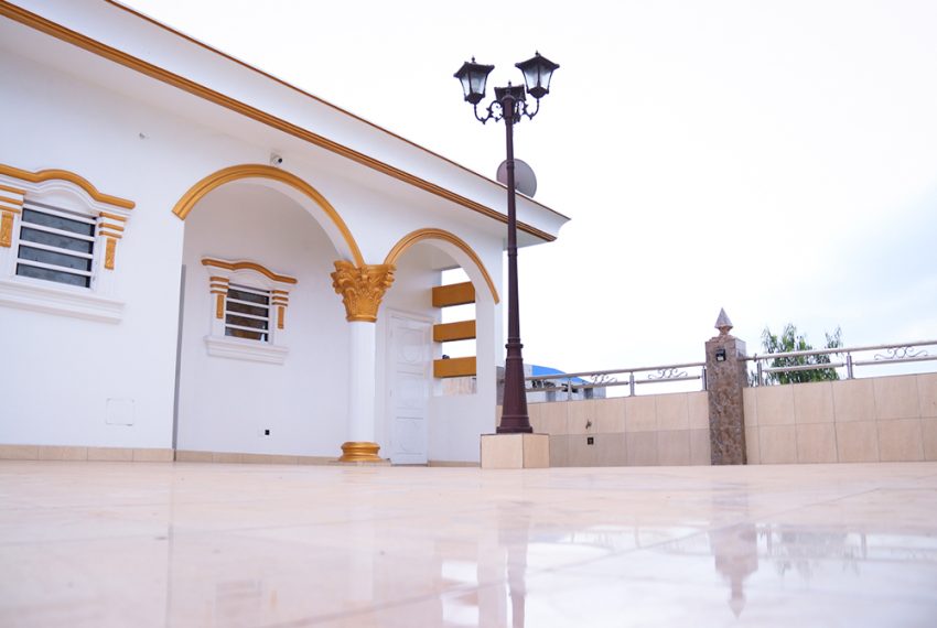 Villa luxueuse à vendre à Ekpè Sèmè Podji 30