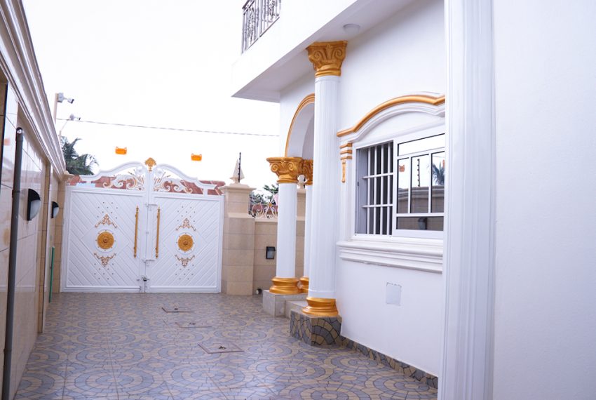Villa luxueuse à vendre à Ekpè Sèmè Podji 7