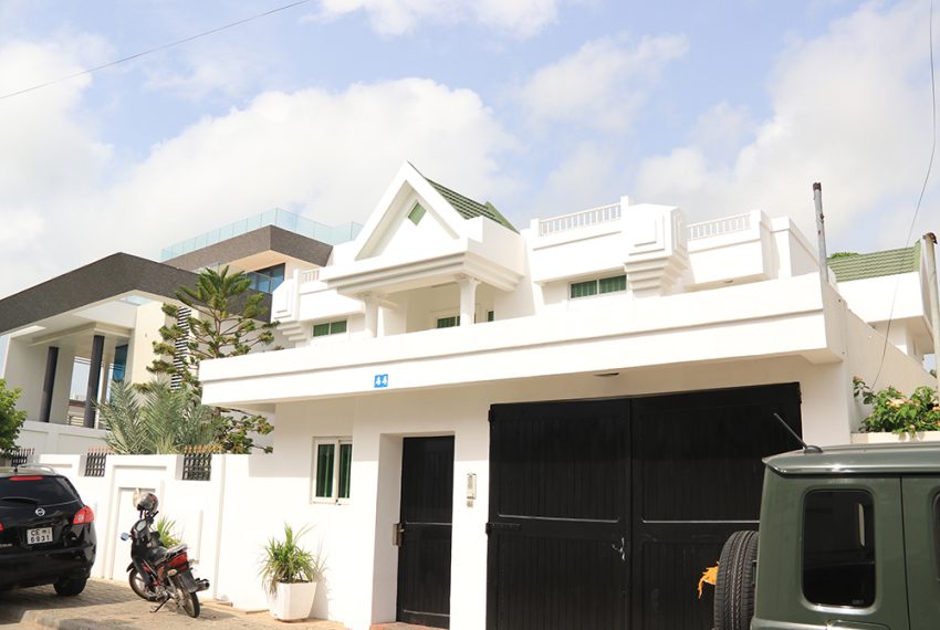 villa à louer à l'Aeroport plage Cotonou 2