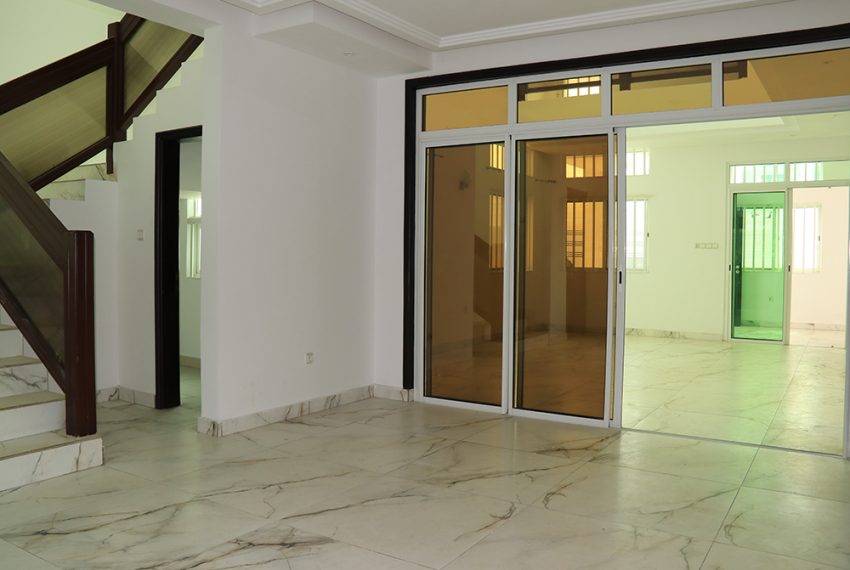 villa à louer à l'Aeroport plage Cotonou 22