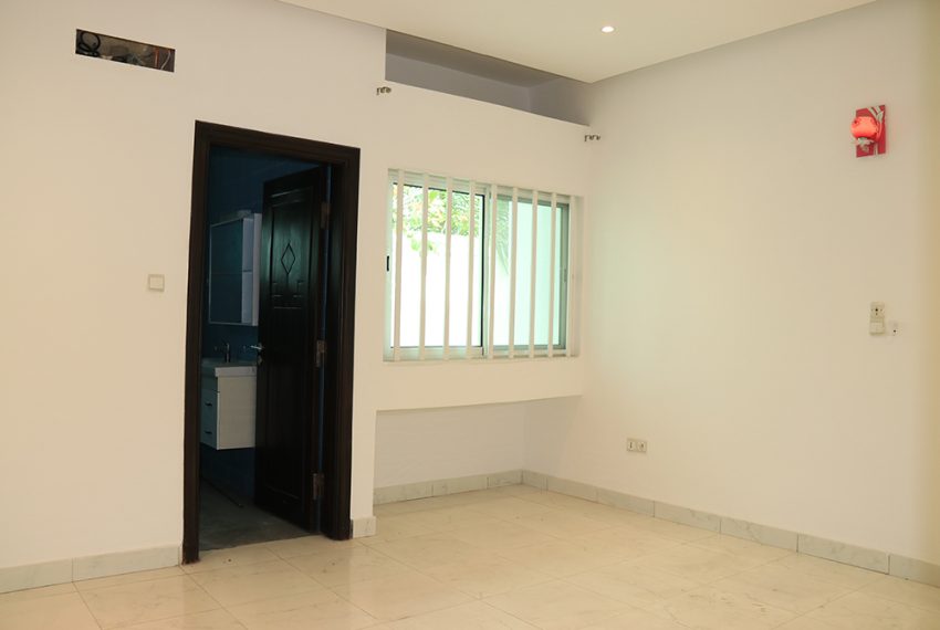 villa à louer à l'Aeroport plage Cotonou 27