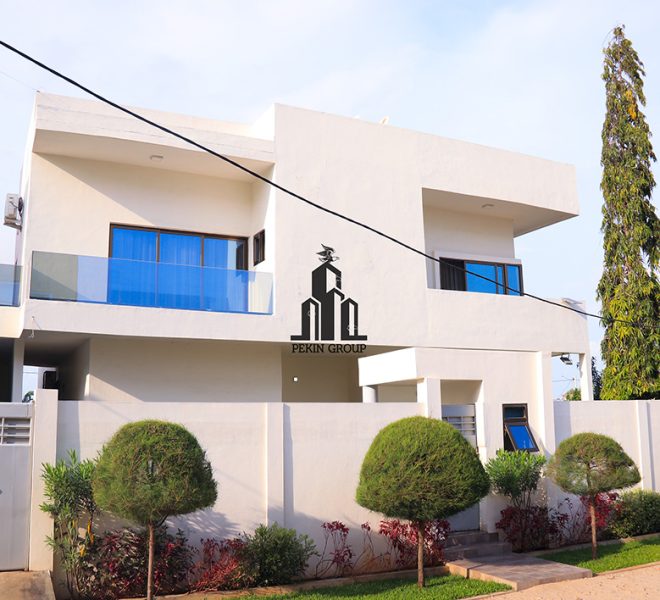 villa meublée à louer à Fidjrossè cotonou 1