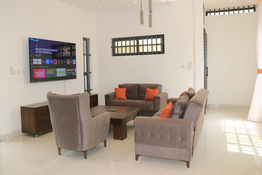 Villa meublé à louer à Sèyivè Ekpè Semè Podji Péage 14