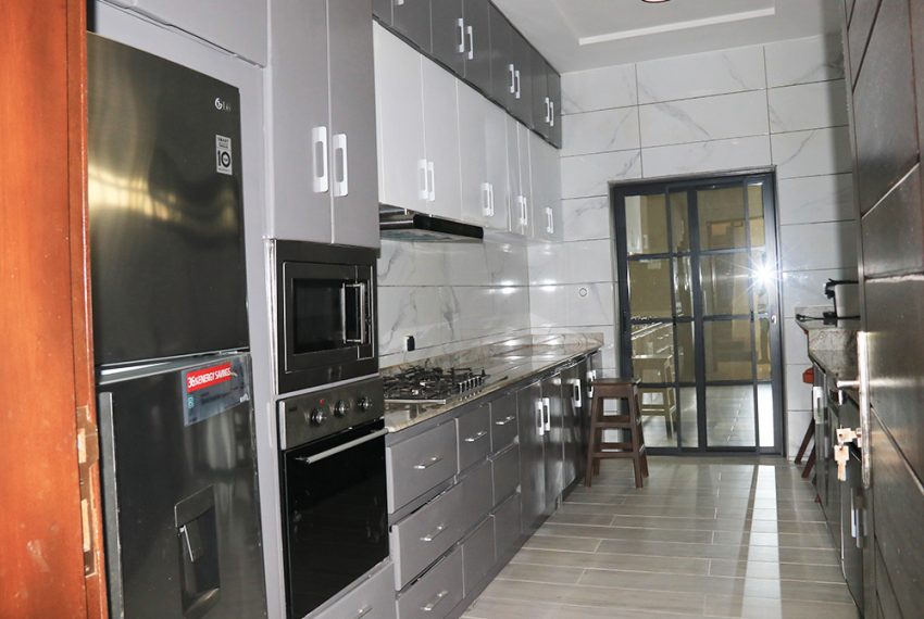 Villa meublé à louer à Sèyivè Ekpè Semè Podji Péage 19