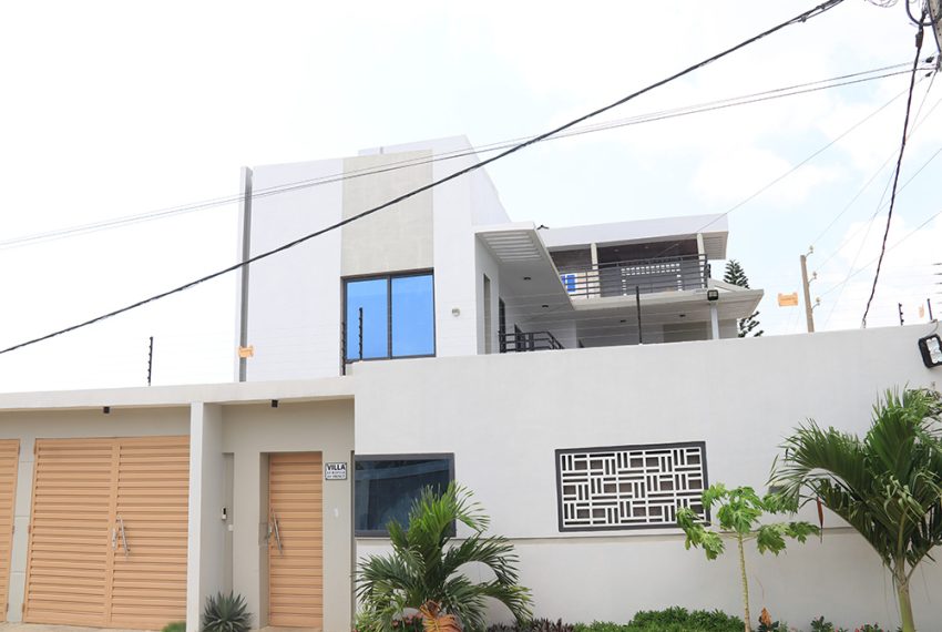 Villa meublé à louer à Sèyivè Ekpè Semè Podji Péage 2