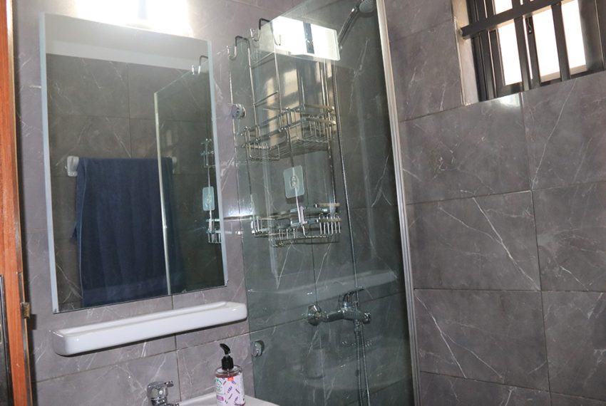 Villa meublé à louer à Sèyivè Ekpè Semè Podji Péage 25