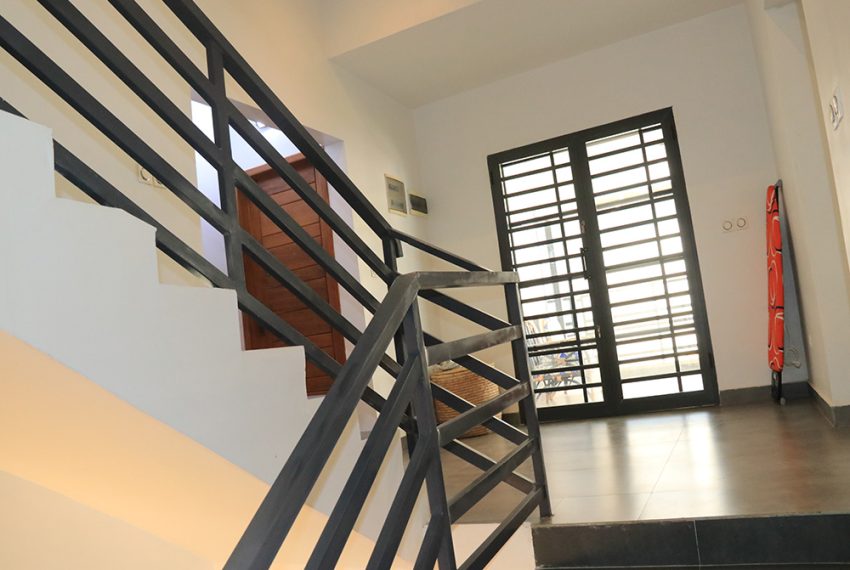 Villa meublé à louer à Sèyivè Ekpè Semè Podji Péage 26