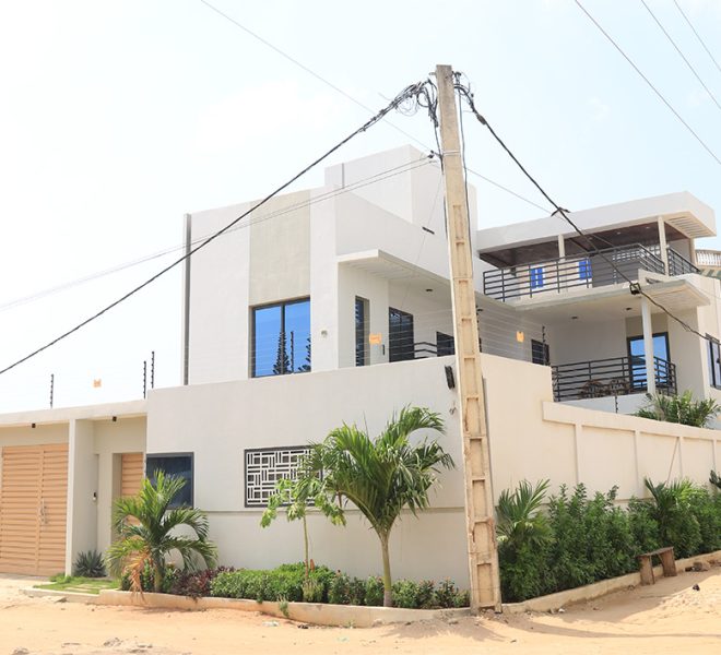 Villa meublé à louer à Sèyivè Ekpè Semè Podji Péage 3