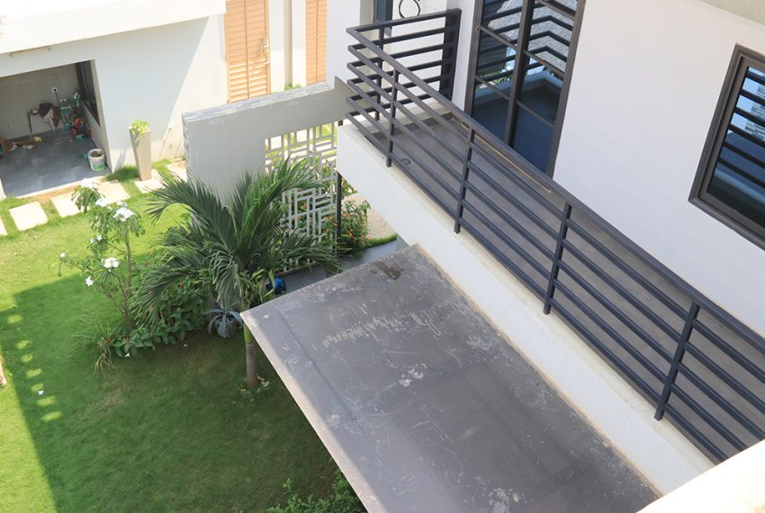 Villa meublé à louer à Sèyivè Ekpè Semè Podji Péage 32