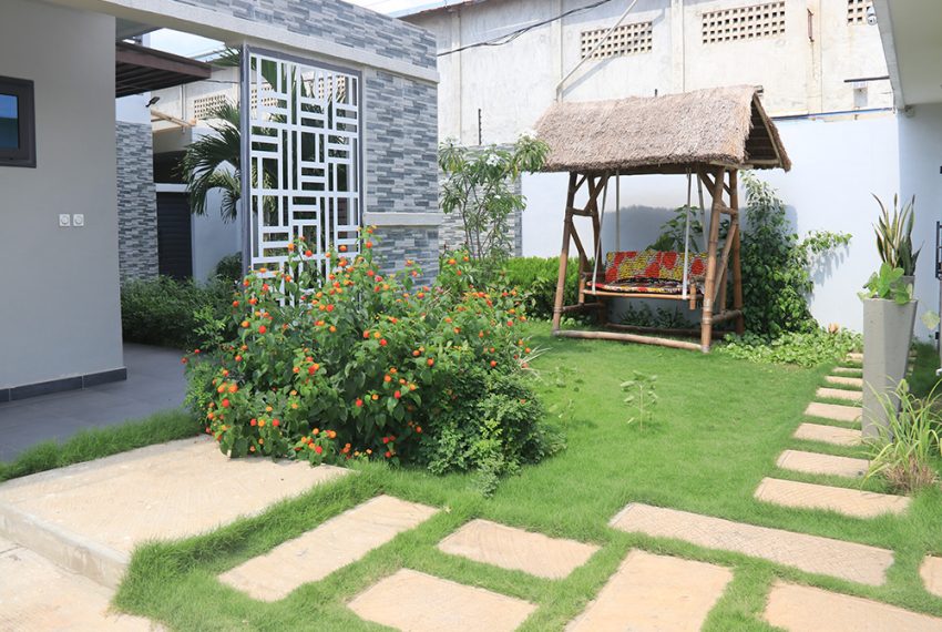 Villa meublé à louer à Sèyivè Ekpè Semè Podji Péage 7