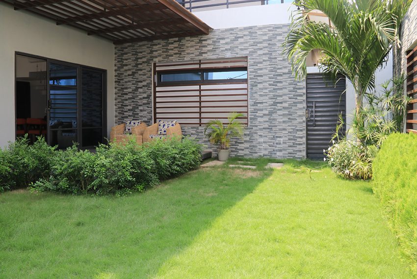 Villa meublé à louer à Sèyivè Ekpè Semè Podji Péage 9